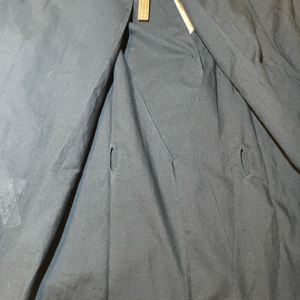 Eyn Vas Black Lightweight Cotton V-Neck Shirtdress Oversized Minimalist NWT - Picture 8 of 12